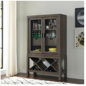 Universal Broadmoore Furniture Halsey Bar Cabinet